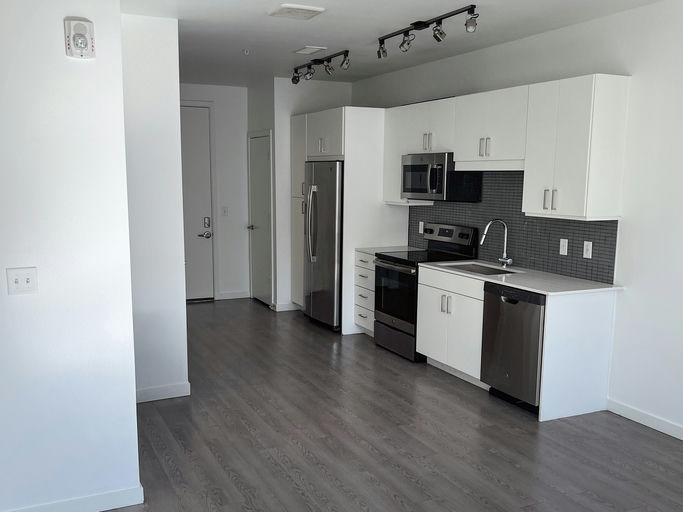 Modern Studio Near DU & Wash Park — apartment interior
