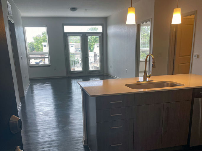 Sleek West Highlands 2 Bed — apartment interior