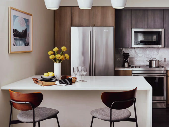 1 Bed near Union Station — apartment interior