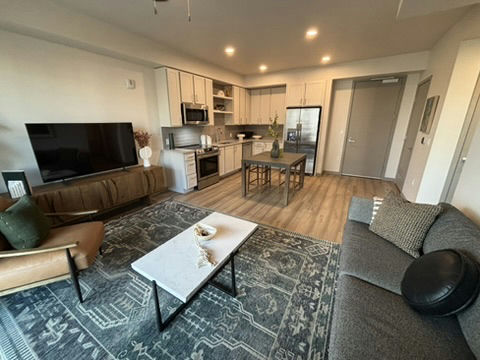 High End 1 Bed in Highlands — apartment interior