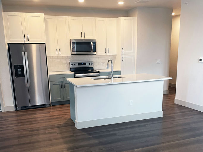 2 Bed near Ruby Hill, Bear Creek, and Englewood Hospitals — apartment interior