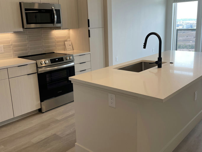 New Luxury 1 Bed in Denargo Market – Walk to Everything — apartment interior